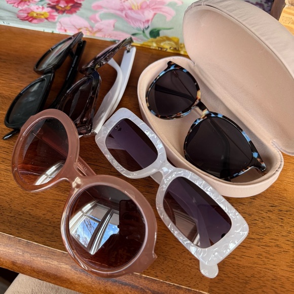 Bundle of Five Pairs of Fun Sunglasses and Case - Picture 6 of 6